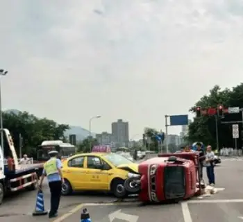 交通(tong)肇事緻人(ren)死亡案